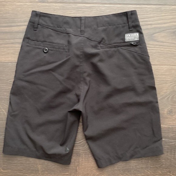 Volcom boys dark gray  active adjustable waist shorts size 14/16 - Picture 3 of 8